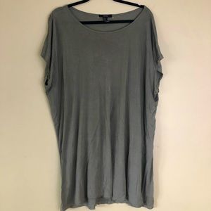 Large Dress/Tshirt